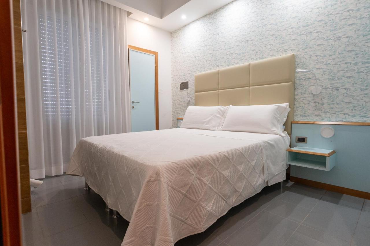 Hotel Gaby Rimini Exteriör bild