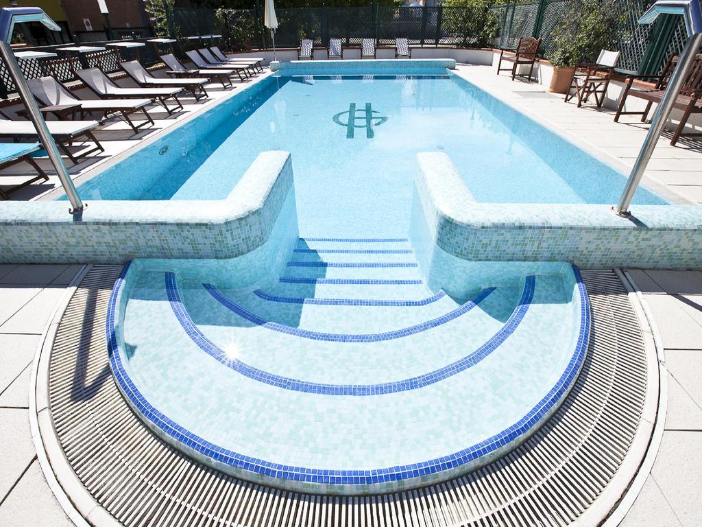 Hotel Gaby Rimini Exteriör bild